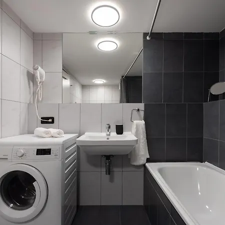 Family Duplex Near Center