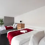 Family Duplex Near Center *