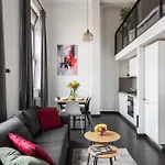 Family Duplex Near Center アパート プラハ