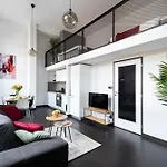 Family Duplex Near Center