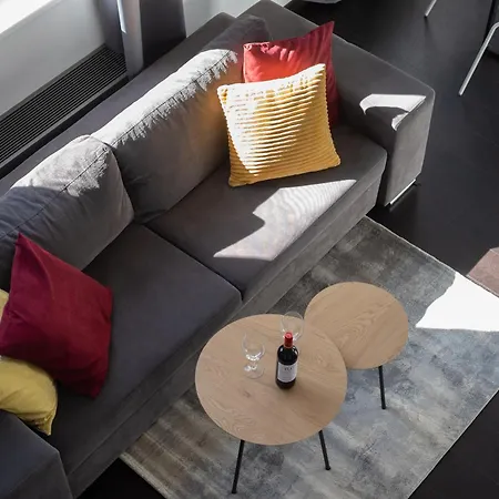 Family Duplex 2-room I Metro I Karlin Square 아파트