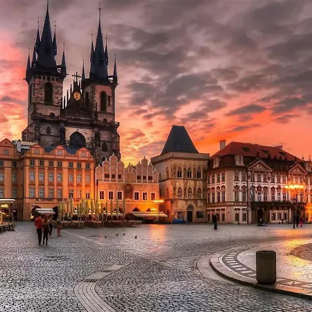 Family Duplex Near Center Praga
