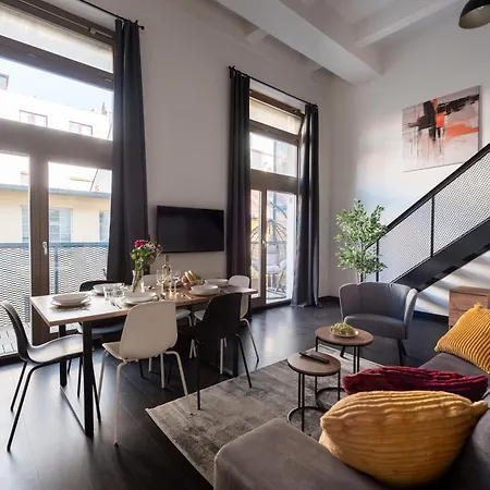 Family Duplex 2-room I Metro I Karlin Square