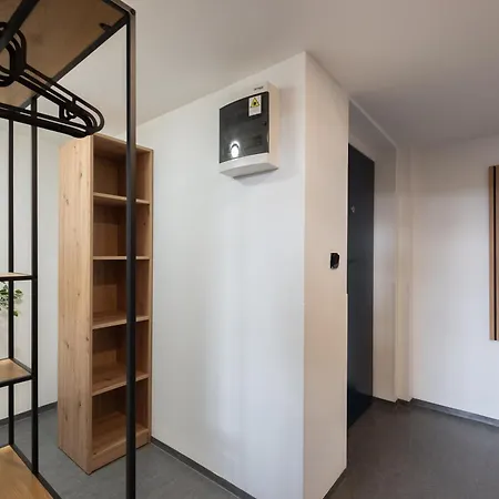 Family Duplex 2-room I Metro I Karlin Square 아파트