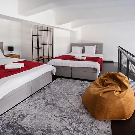 아파트 Family Duplex 2-room I Metro I Karlin Square