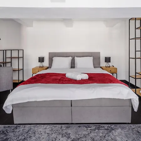 아파트 Family Duplex 2-room I Metro I Karlin Square *