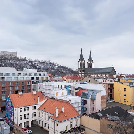 Family Duplex 2-room I Metro I Karlin Square 아파트 프라하