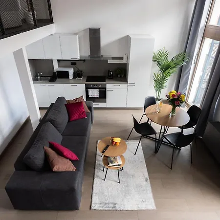 Apartament Near Center Family Loft-apartments Praga