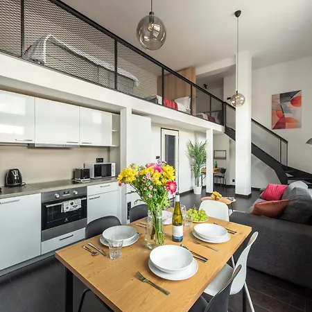 Apartment Family Duplex 2-room I Metro I Karlin Square Prag