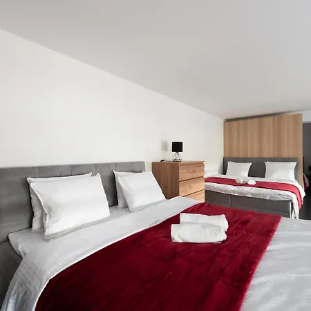 Family Duplex 2-room I Metro I Karlin Square Apartment *