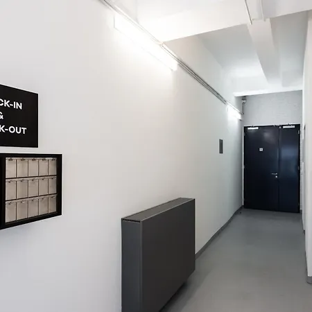Family Duplex 2-room I Metro I Karlin Square 아파트 *