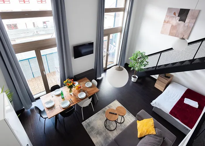 Daire Family Duplex Near Center Prag