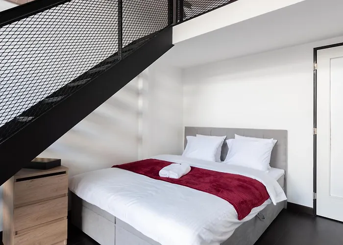 Daire Family Duplex Near Center Prag