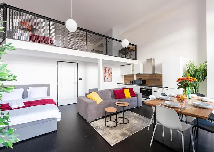 Family Duplex Near Center * Prag