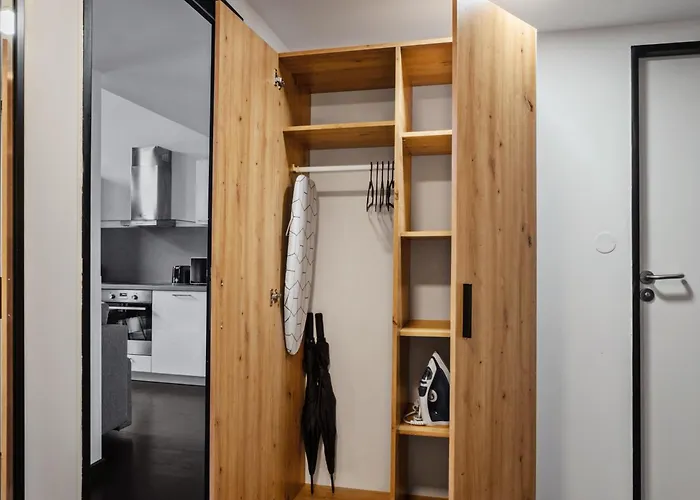 Family Duplex Near Center * Prag