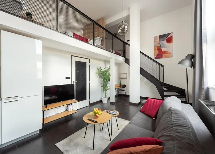 Family Duplex Near Center * Prag