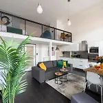 Family Duplex Near Center Apartment *