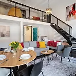 Family Duplex Near Center Apartment *