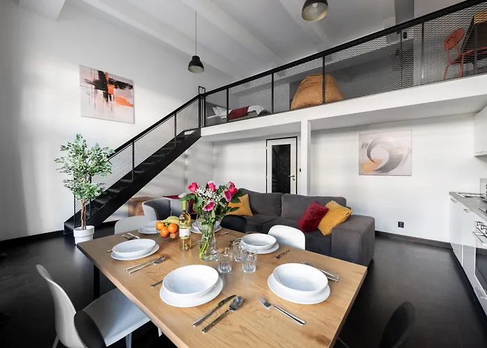 Family Duplex Near Center * Prague
